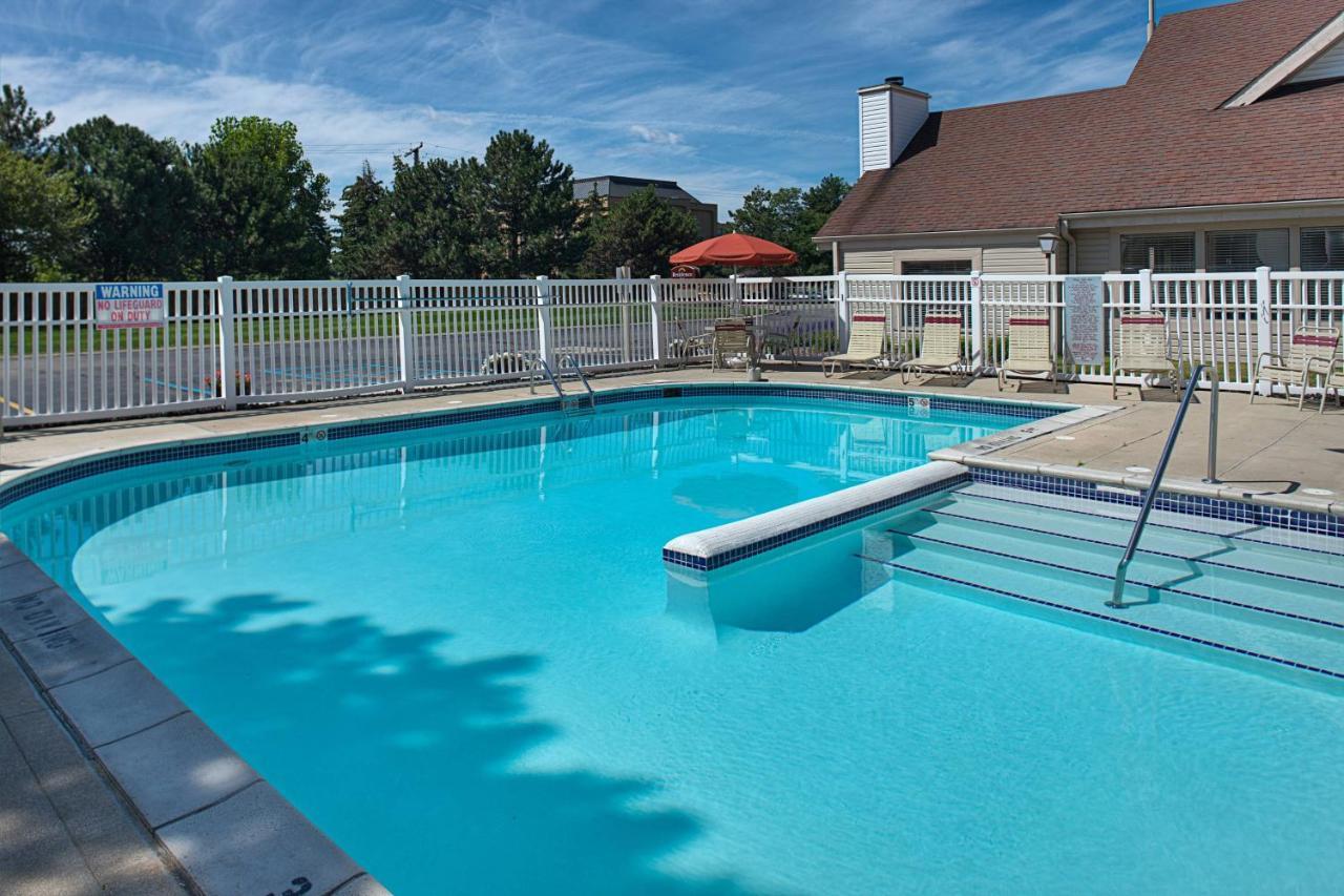 Detroit Troy/madison Heights Hotel 3*